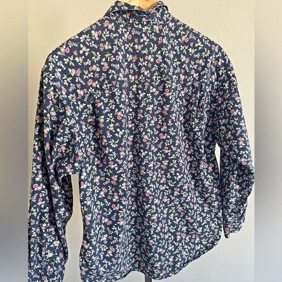 Eddie Bauer Navy Floral Button Down Shirt M Petite 100% Cotton Classic Fit - Picture 7 of 7